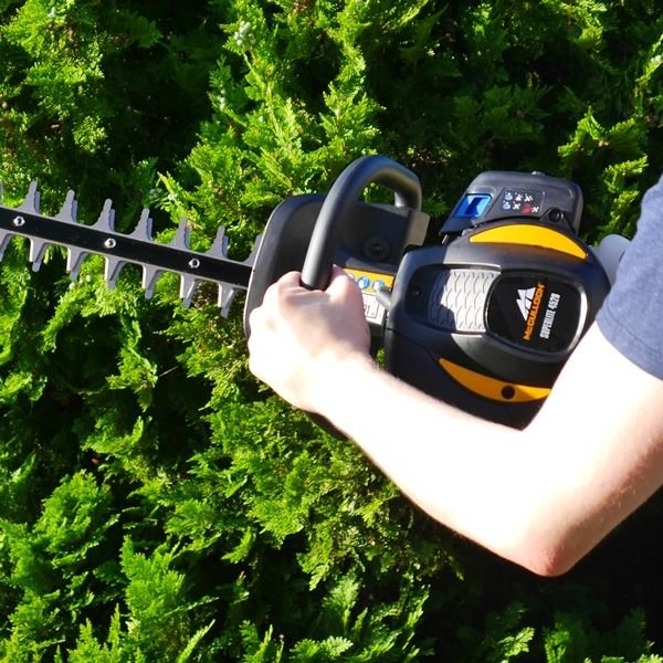 McCulloch SuperLite 4528 Benzin-Heckenschere – 45 cm Stange - Bild 3