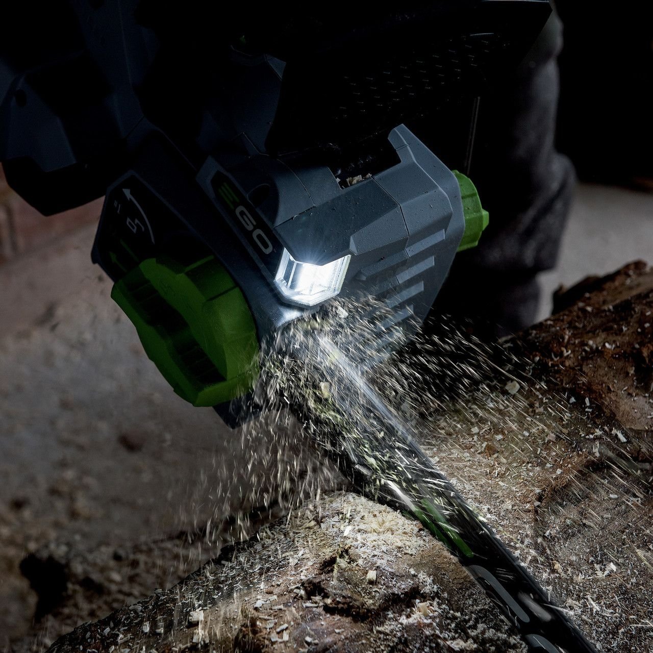 Ego CS1800E Akku Kettundsäge 56 volt 45 cm blad - Bild 2