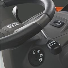 Husqvarna TC 138L Aufsitzmäher  mit Fangkorb 220 ltr - Bild 2