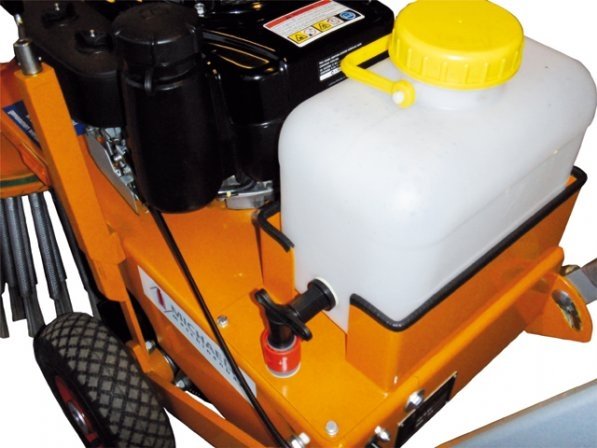 Michaelis km 12 Unkrautbürste - Bild 3