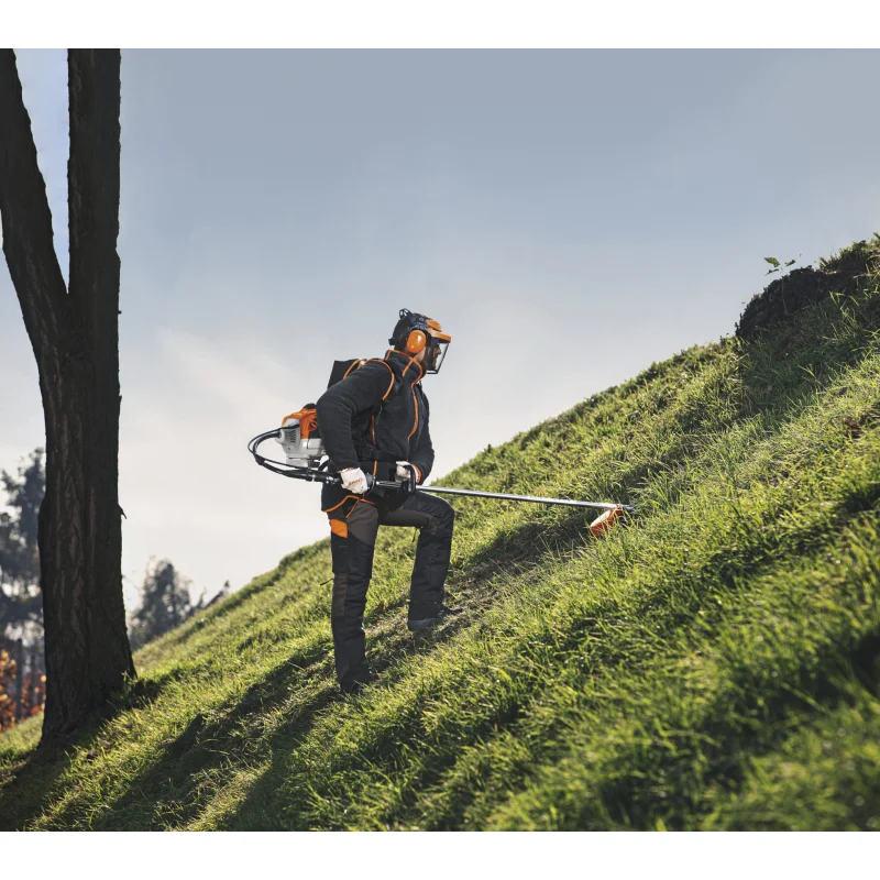 Stihl Ruggedragund Bundzin- Freischneider/Kantundmaaier FR 410 C-E - Bild 3